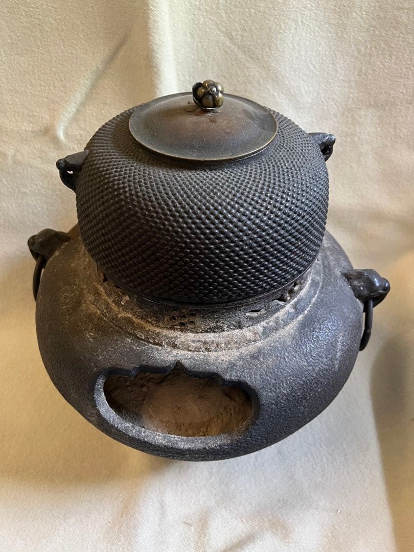 茶釜 茶道具 炉釜 炉用釜 利休好写し 阿弥陀堂釜 菊池政光作 釜鐶付き 茶道