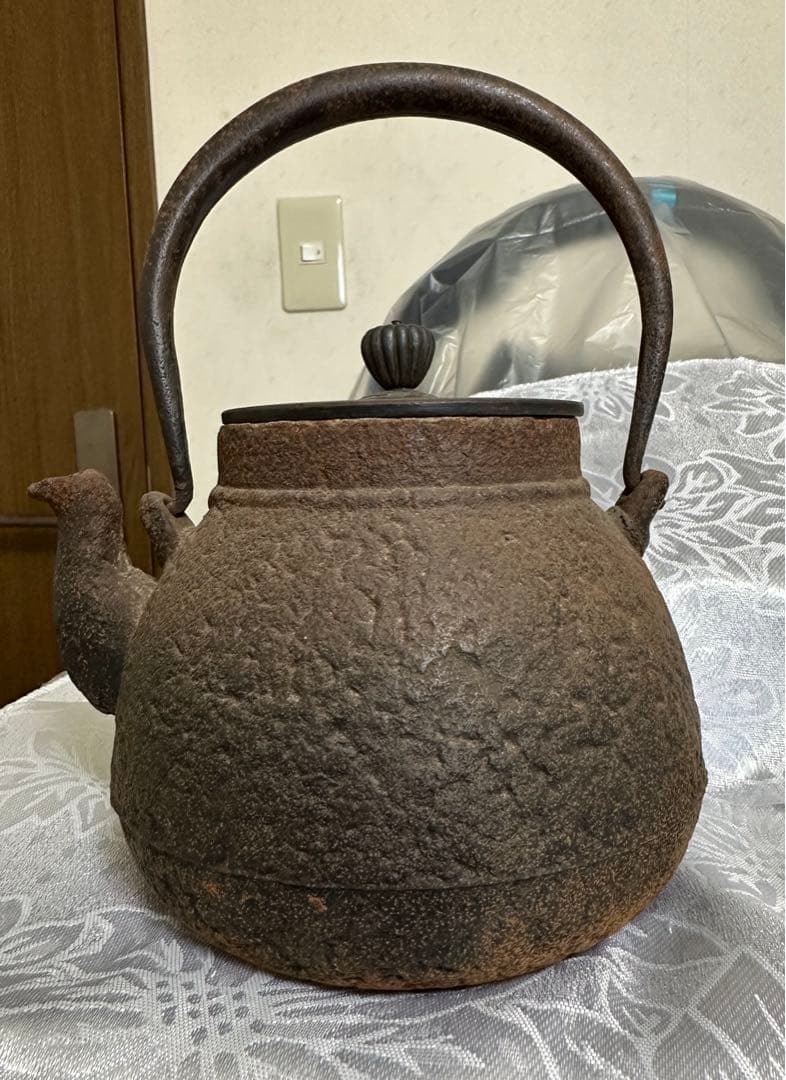 鉄瓶　龍文堂安之助　花押 京鉄瓶 龍文堂名人 安之助・造 花押 水漏無－保障 煎茶鉄瓶