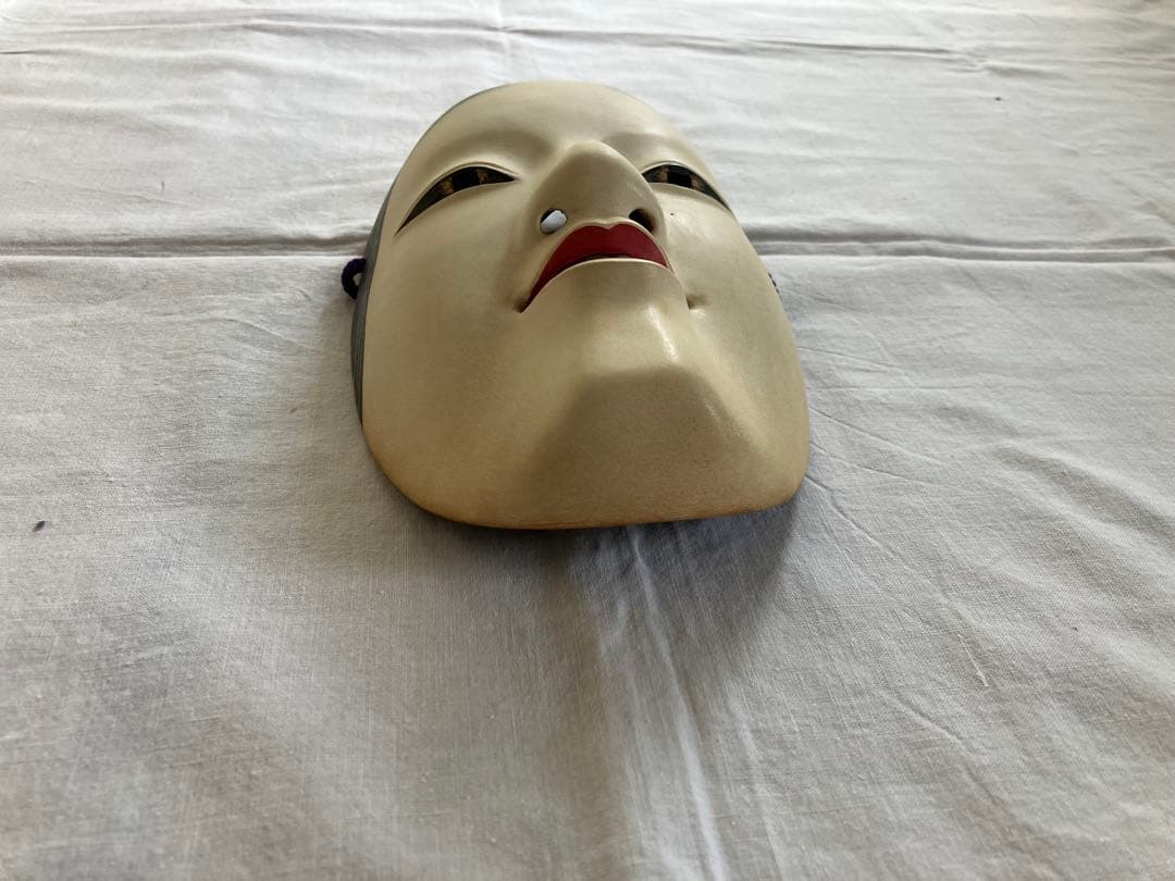 能面 微笑みの木製小面