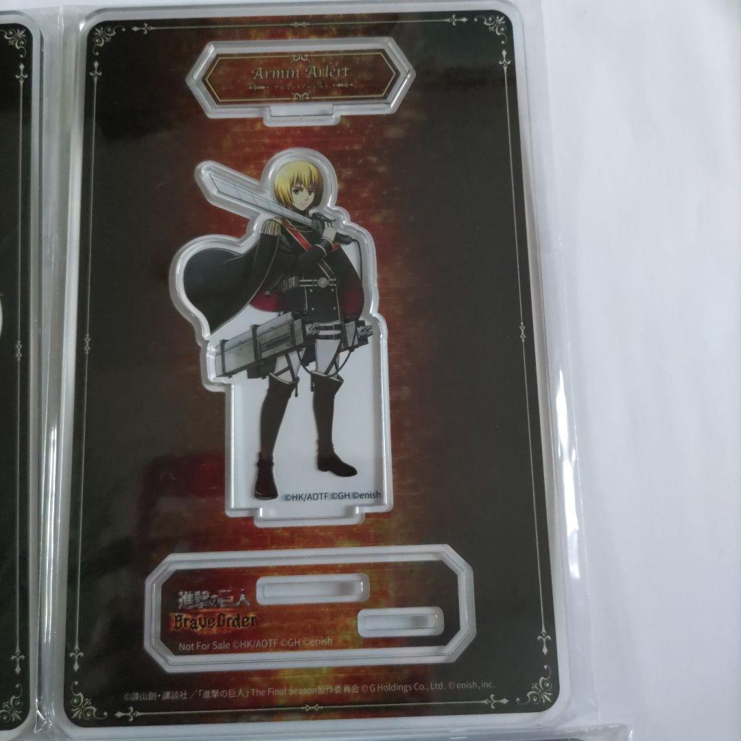 進撃の巨人　キャラクターアクリルスタンド