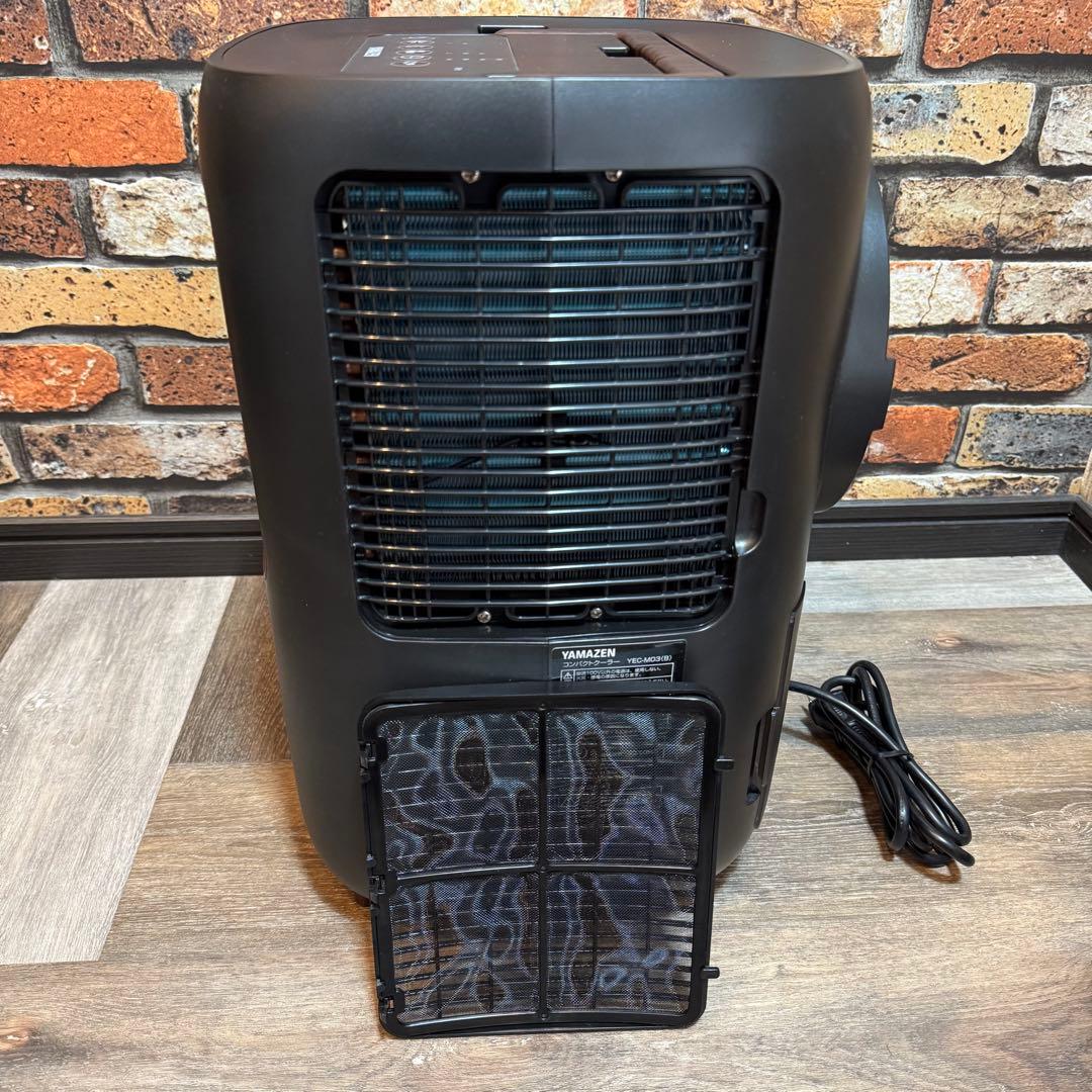 YAMAZEN 山善　コンパクトクーラーYEC-M03(ブラック)
