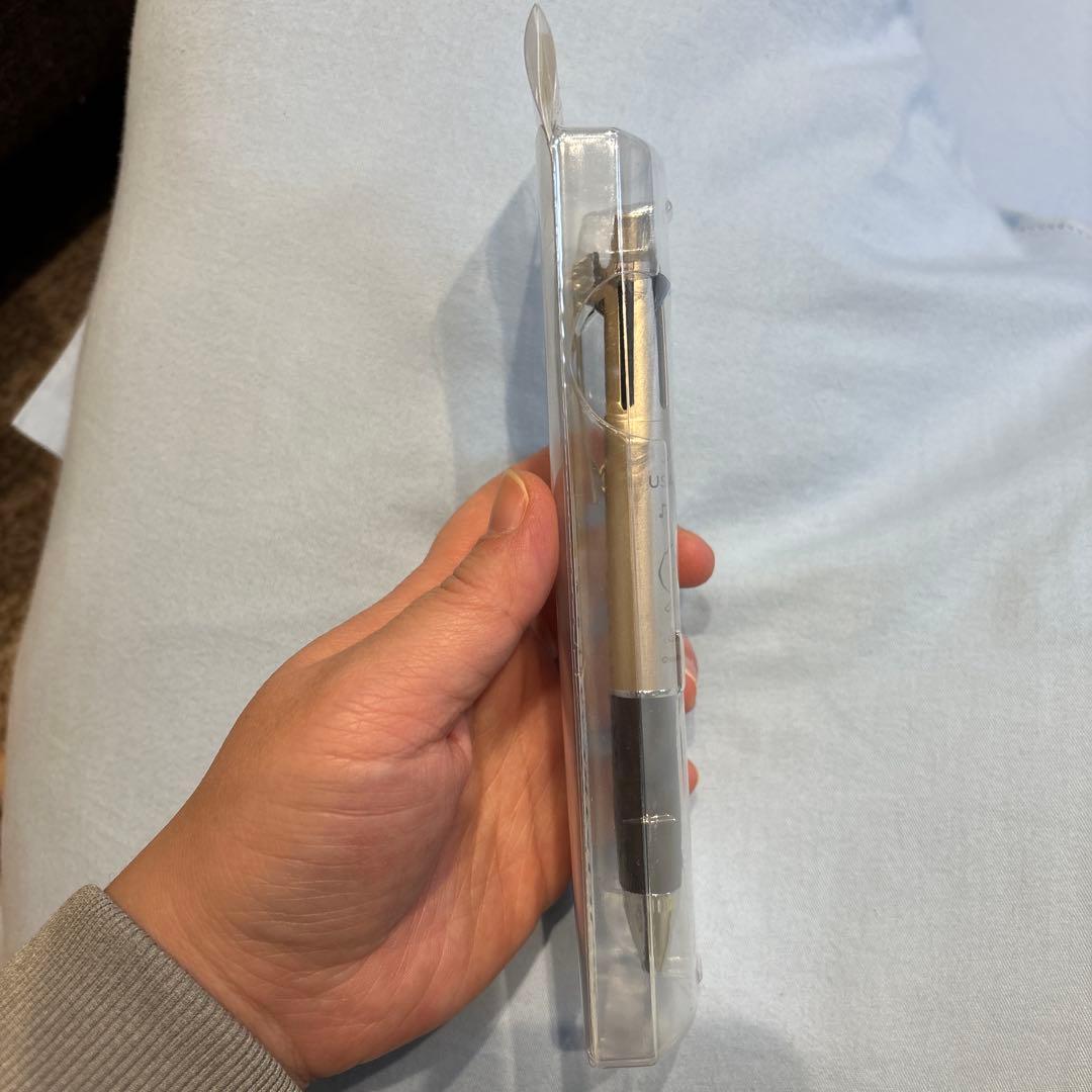 JETSTREAM 4&1 ゴールド うさまる - メルカリ