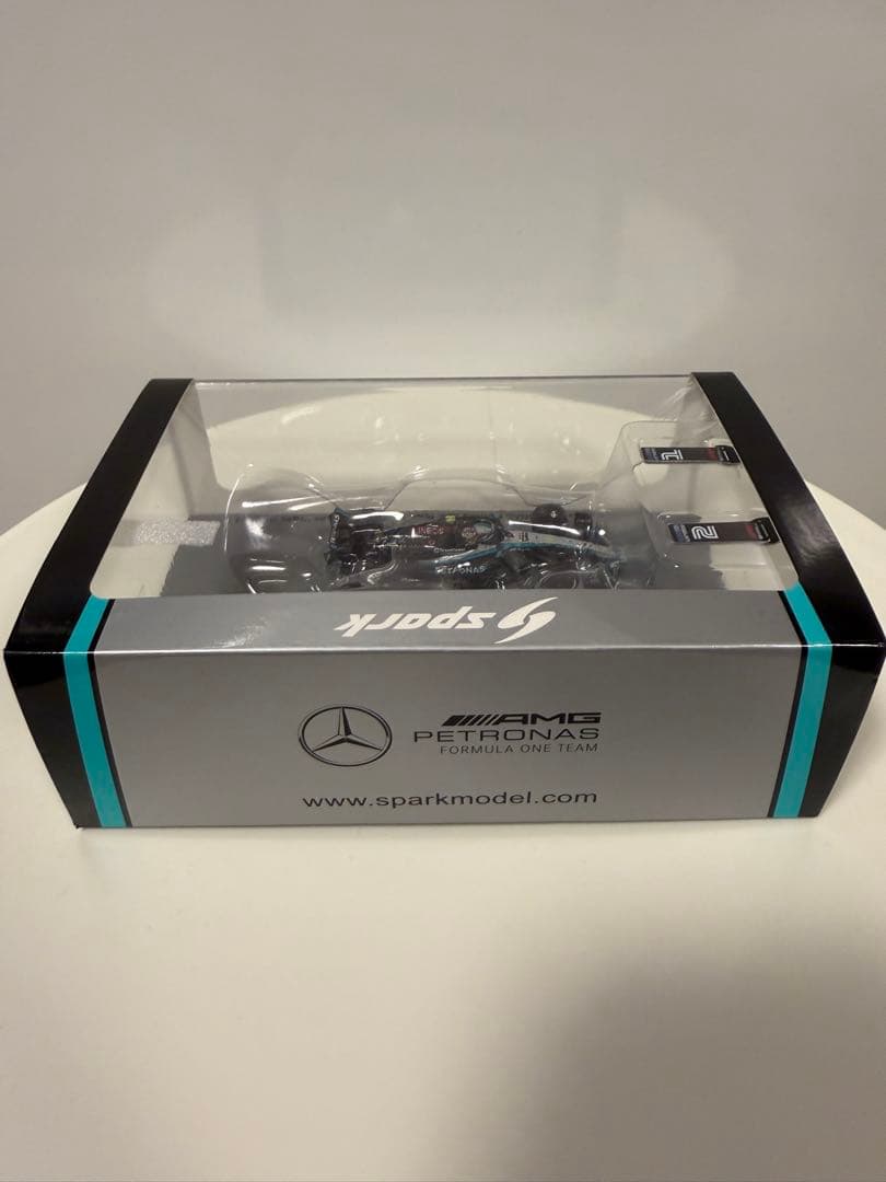 1/64 Spark メルセデスAMG F1 2台セット ポディウム