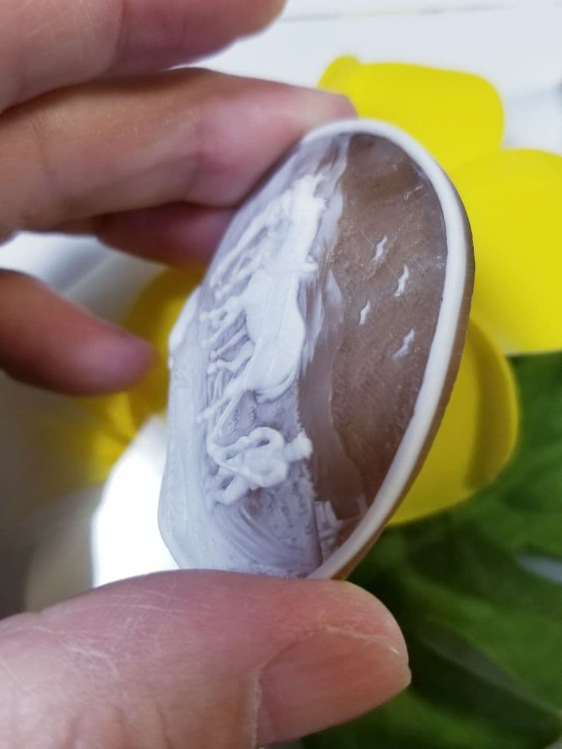 KS-785 【ジョバンニ・アメンドーラ作】天然シェルカメオルース