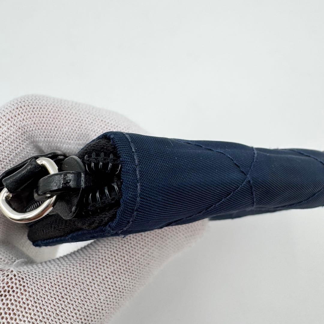 美品✨PRADA プラダ　ケース　ネイビー　キルティング　ナイロン