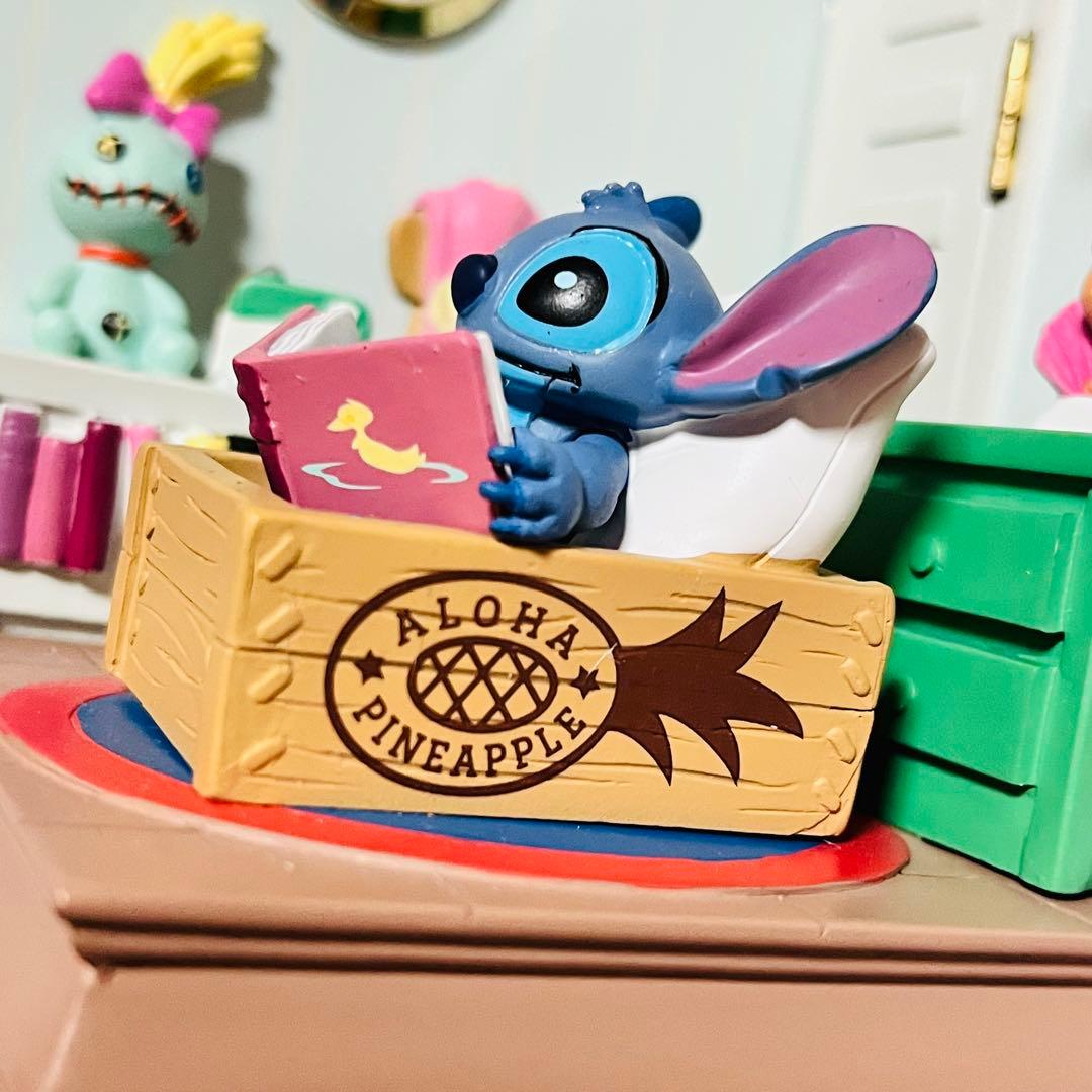 ディズニーストア　スティッチ　スクランプ　LED フィギュア