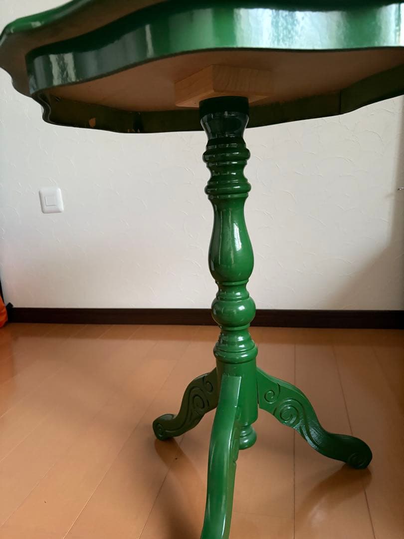 アンティーク イタリア 象嵌 緑色の花模様八角形テーブル