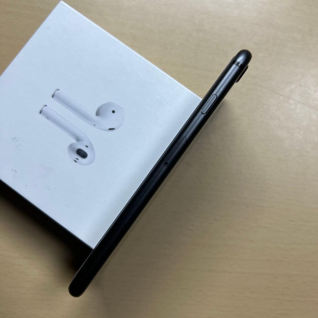 iPhone8 64GB SIMフリー 画面割れあり バッテリー最大容量73