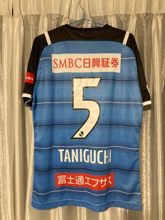 川崎フロンターレ ユニフォーム 2025リミテッドユニフォーム」デザイン