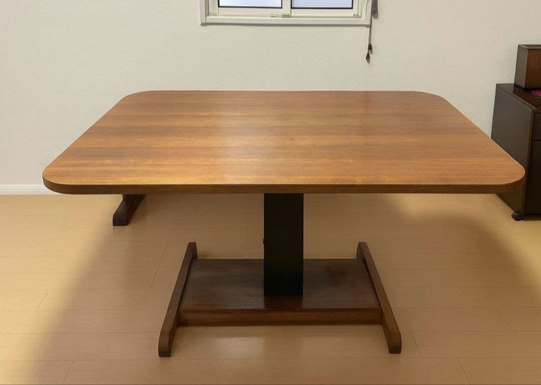 シギヤマ家具　昇降式テーブル