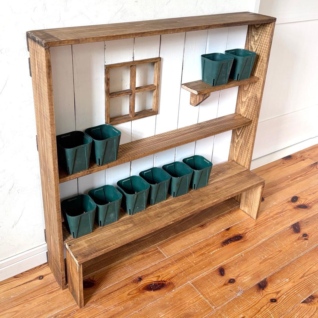 小さな窓の飾り棚 什器 ガーデン雑貨