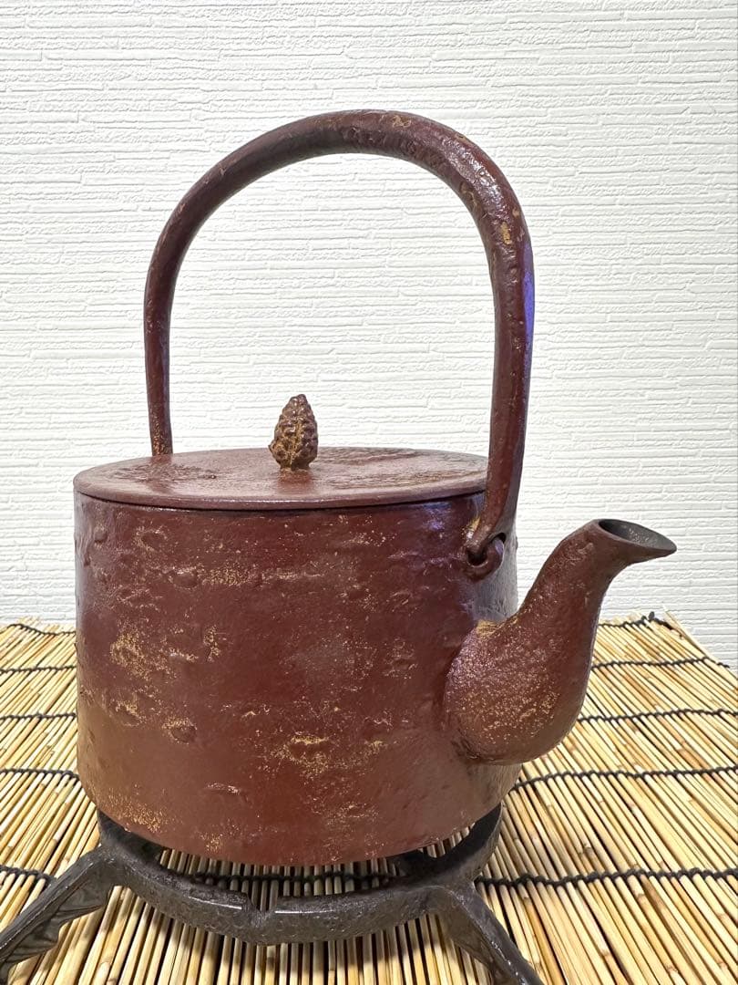 未使用、保管品　南部盛栄堂ＯＩＧＥＮ造　桜皮寸胴１０型　南部鉄瓶　南部鉄器