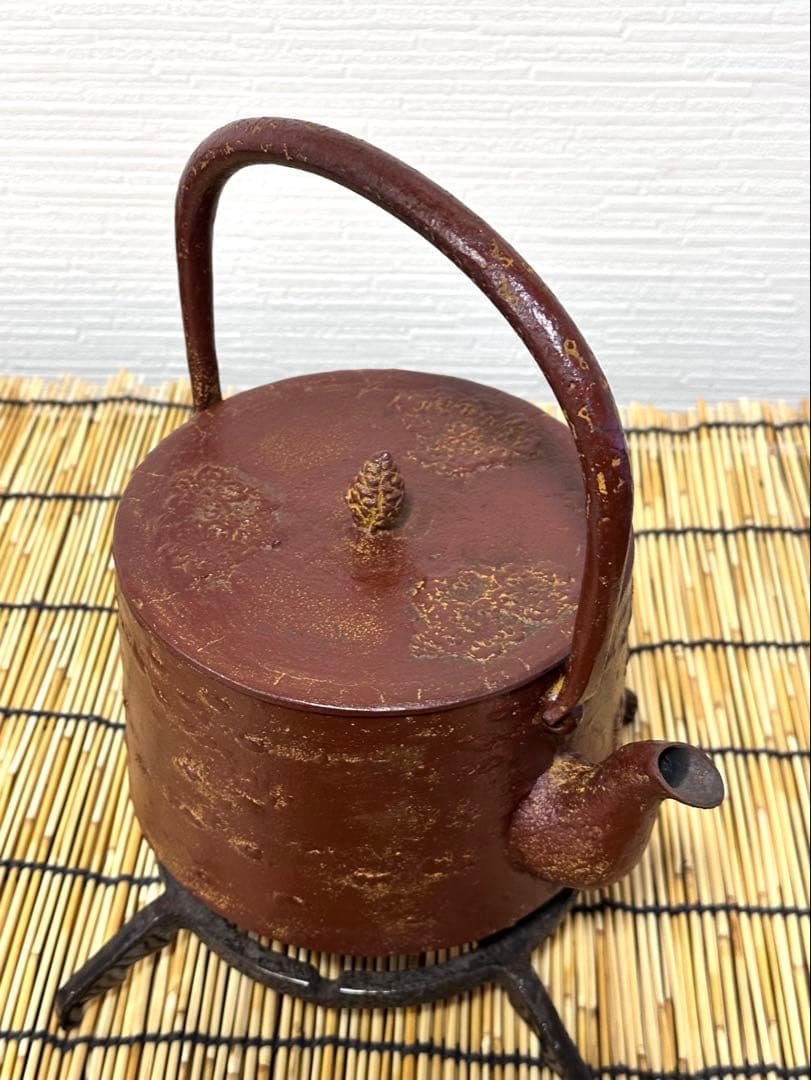 未使用、保管品　南部盛栄堂ＯＩＧＥＮ造　桜皮寸胴１０型　南部鉄瓶　南部鉄器