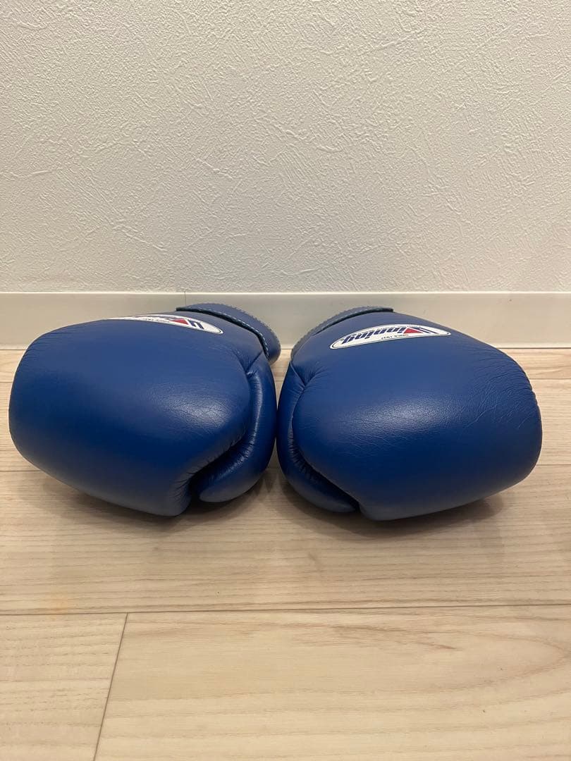 お年玉セール！！Winning ボクシンググローブ 青 8 oz