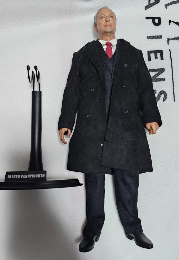 ホットトイズ アルフレッド・ペニーワース バットマン