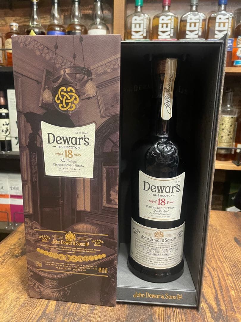 Dewar's 18年 ブレンデッドウイスキー 750ml デュワーズ 18年 40