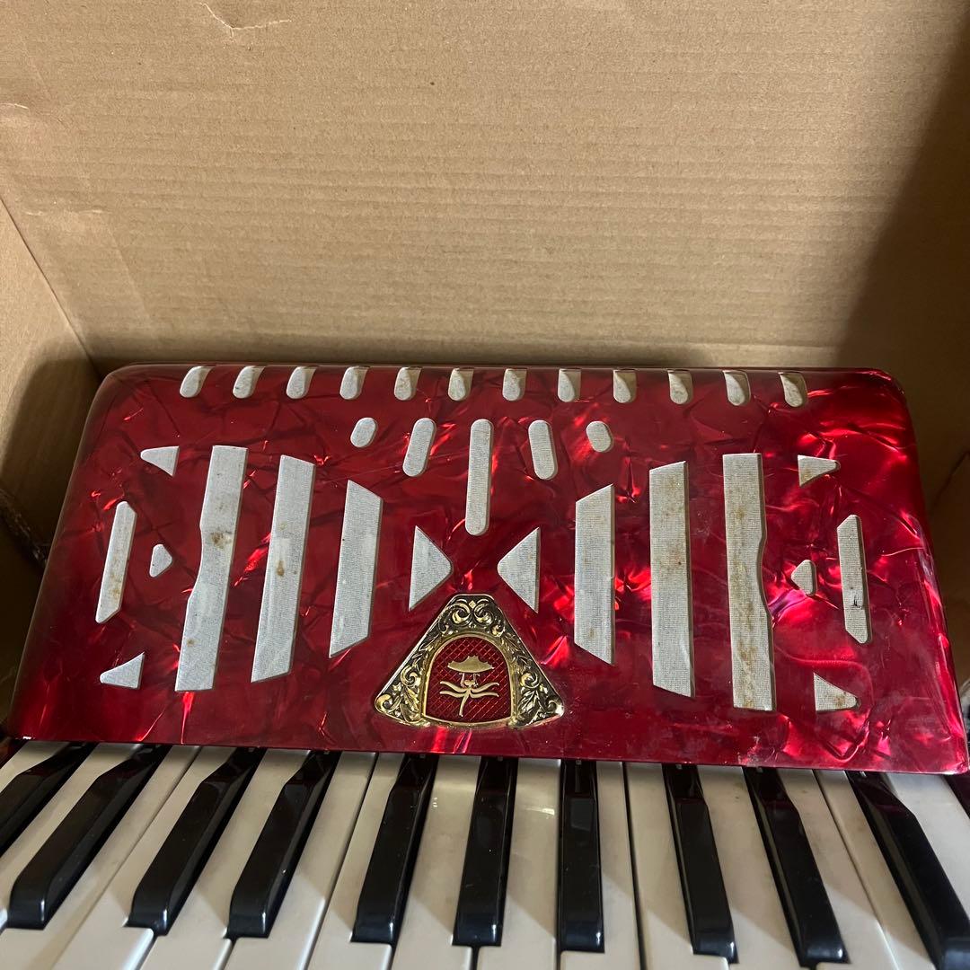 Tombo No.28アコーディオン 専用ハードケース付 - メルカリ