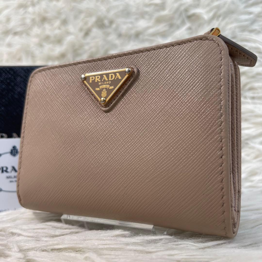 ✨極美✨ 付属完備 PRADA 二つ折り財布 サフィアーノ 三角ロゴ ベージュ