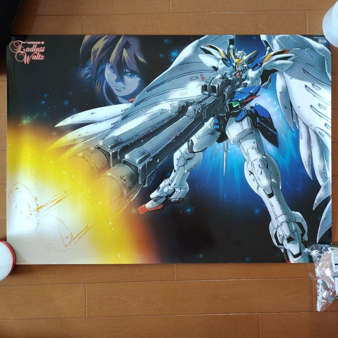 新機動戦記ガンダムW ポスター15枚（内ミニポスター2枚）＆カレンダー1997