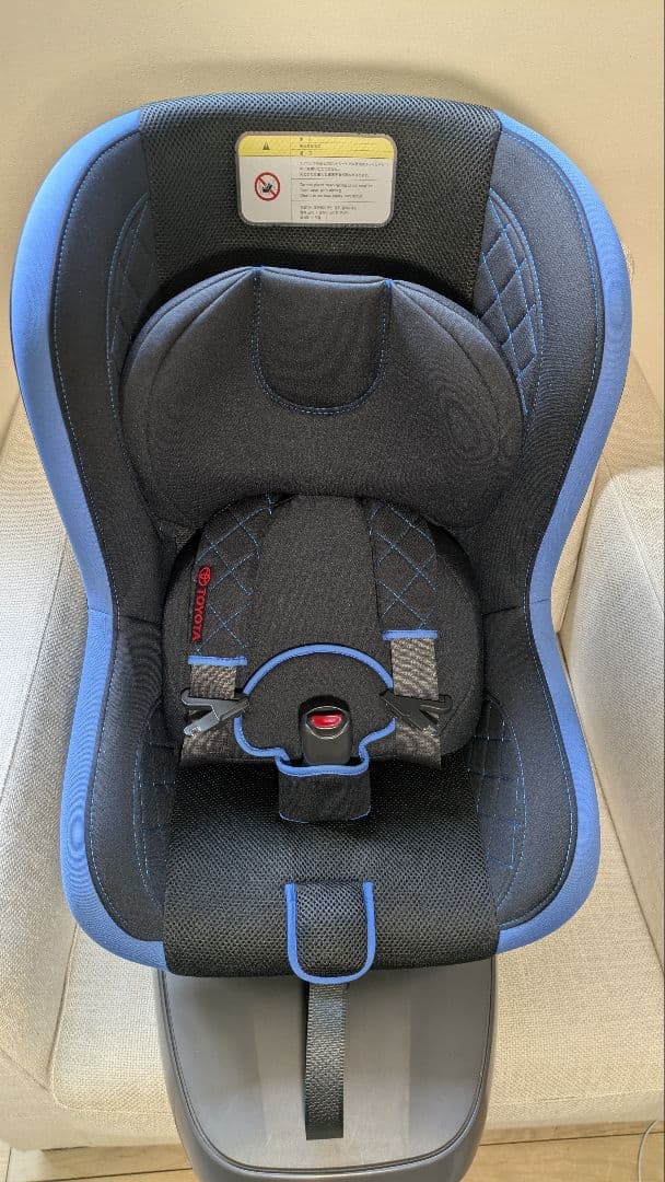 トヨタ純正　NEO G-Child ISO leg チャイルドシート