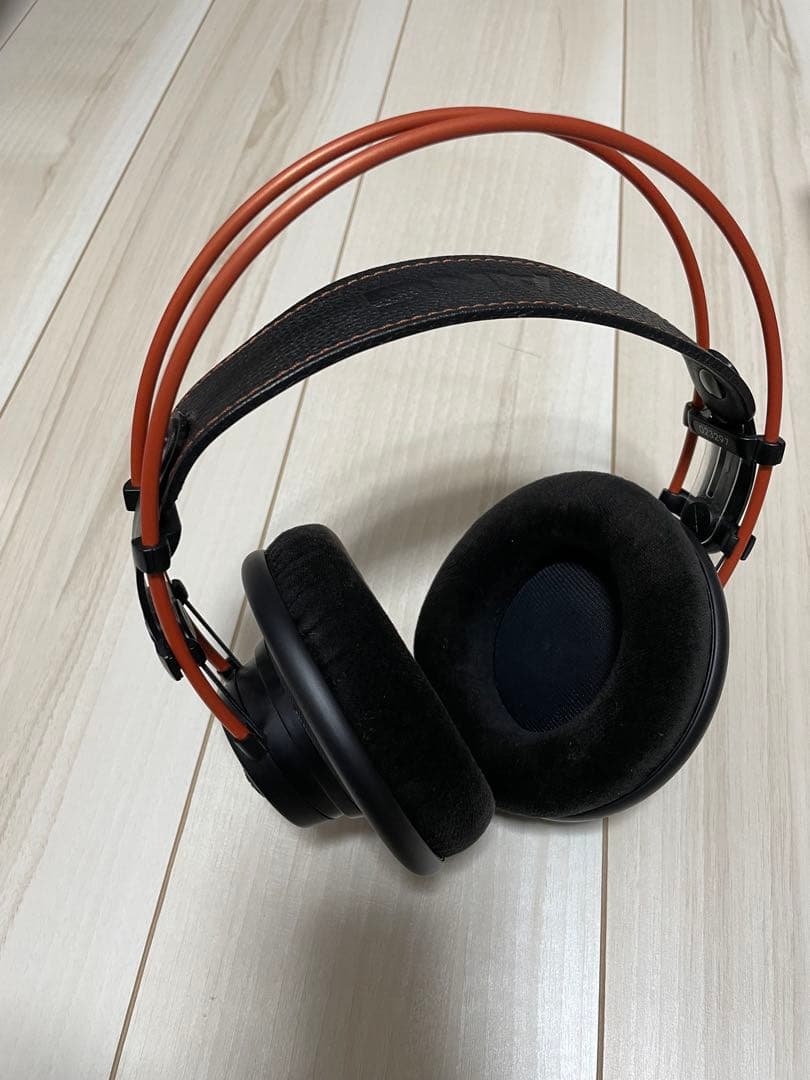 AKG K712 pro有線ヘッドホン ブラック/オレンジ