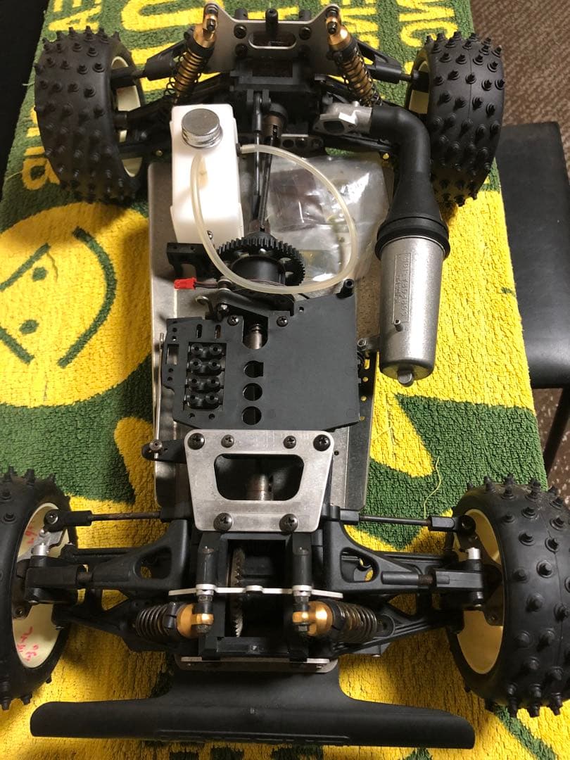 京商 バーンズ4WD 未走行 京商 バーンズ4WD 未走行