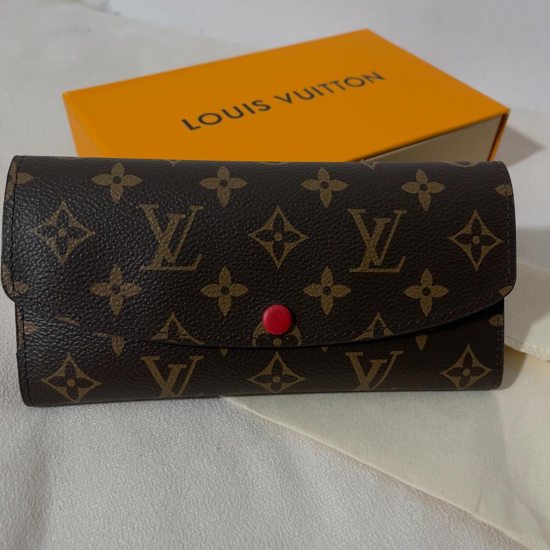 ルイヴィトン ポルトフォイユ エミリー 財布