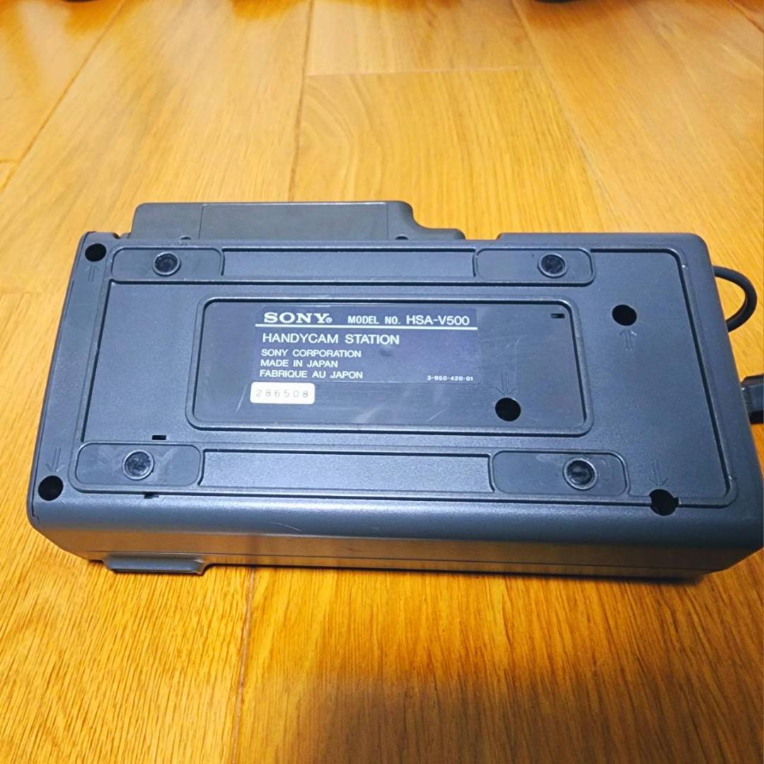 T*9様 【動作確認済】高画質 SONY Hi8 ビデオカメラ CCD-TR11