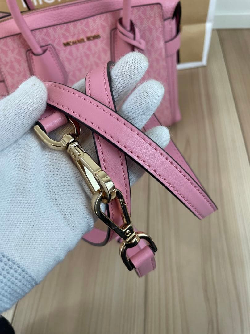 MICHAEL KORS レディース　ボディー　バッグ　財布　セット　ピンク