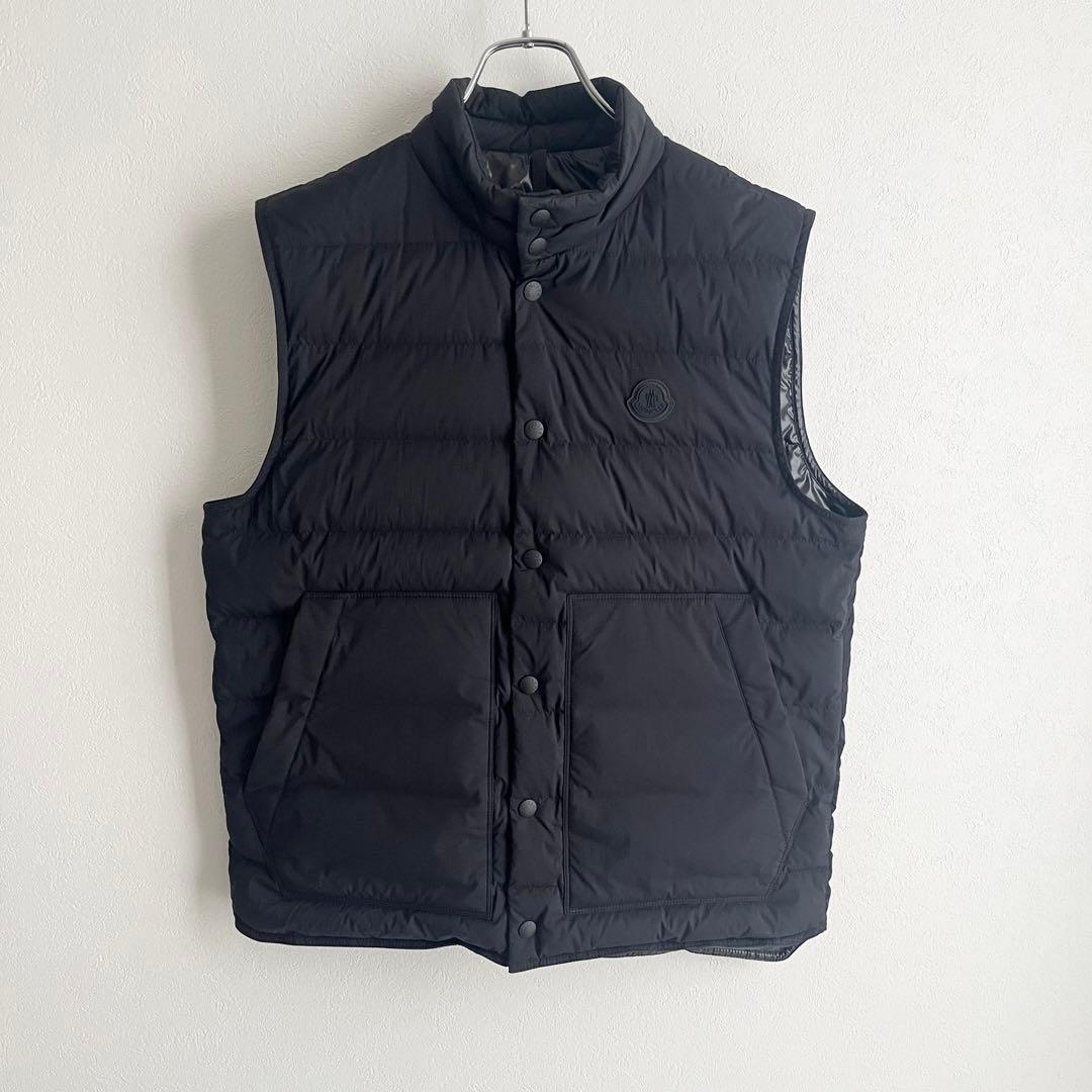 美品/XL!!】モンクレール ダウンベスト 黒ワッペン 希少モデル DIST