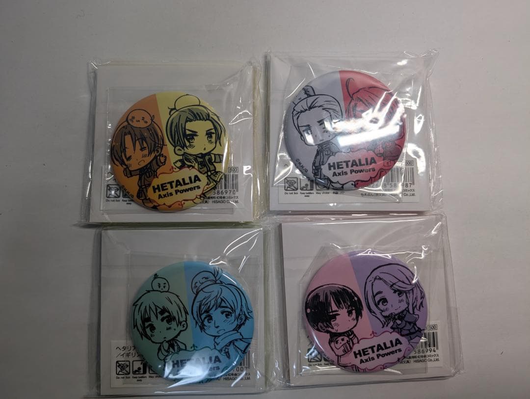 未開封】ヘタリア Axis Powers ペア缶バッジ 4点セット - メルカリ