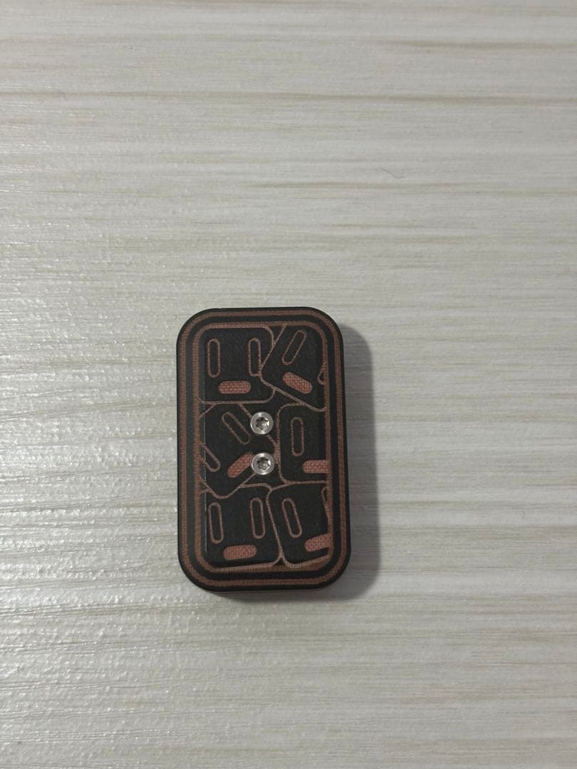 TQEDC slider スライダー フィジェットトイ 材質 G10 金属