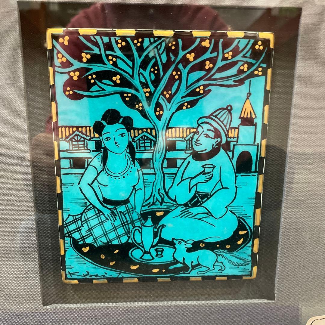 陶額 淡青釉金彩陶［園遊]