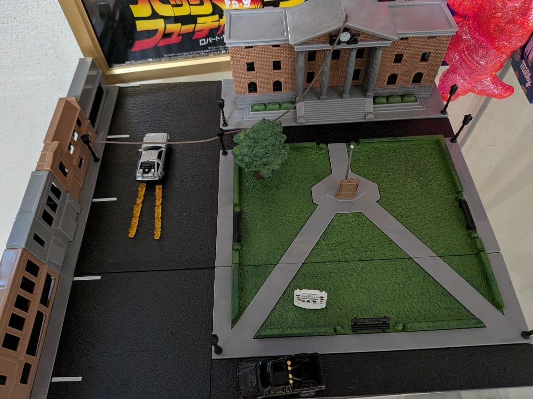 バック・トゥ・ザ・フューチャー ヒルバレー時計台　　　ジオラマ デロリアン 模型