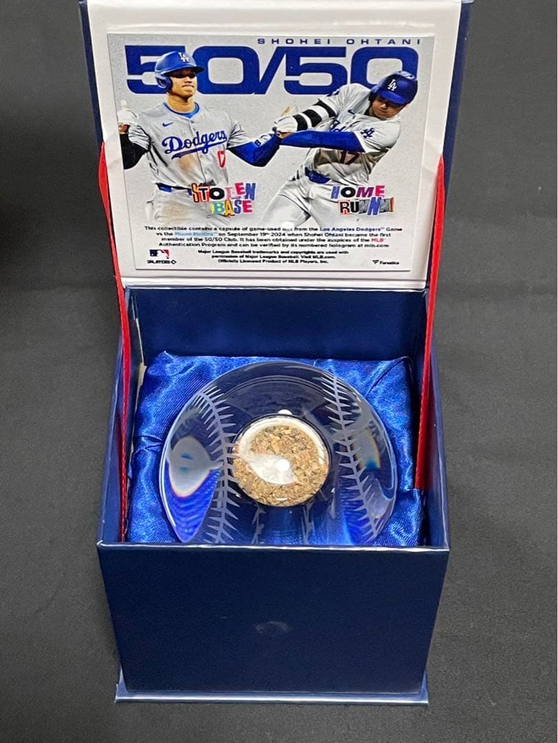 MLB社証明書付大谷翔平 50/50達成記念 スタジアム砂入りクリスタルボール