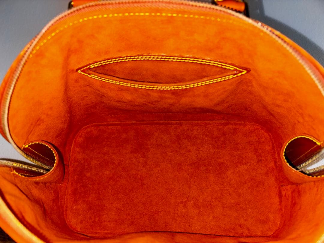 LOUIS VUITTON ルイヴィトン アルマ 2Wayハンドバッグ エピ