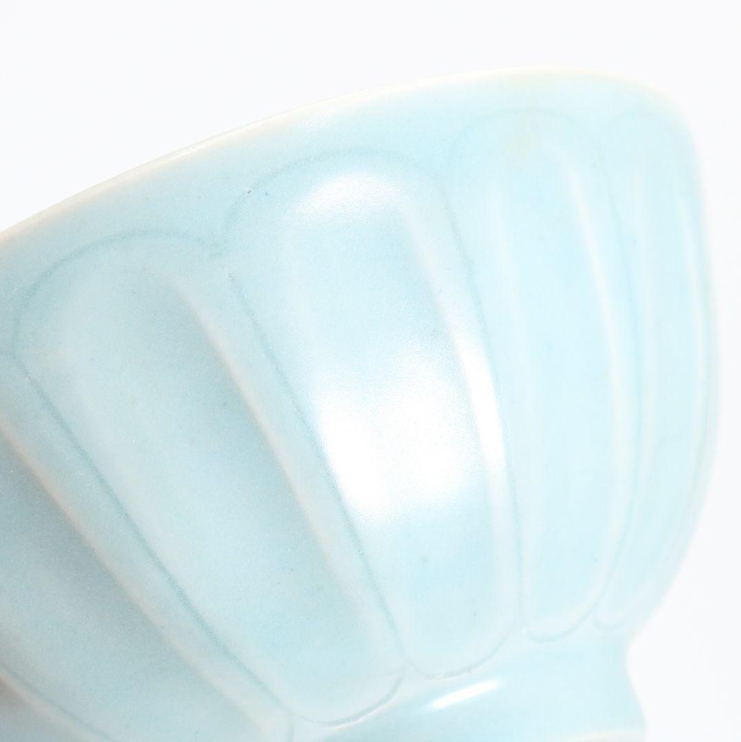 中国 青磁刻花蓮弁文鉢 茶碗 AT678