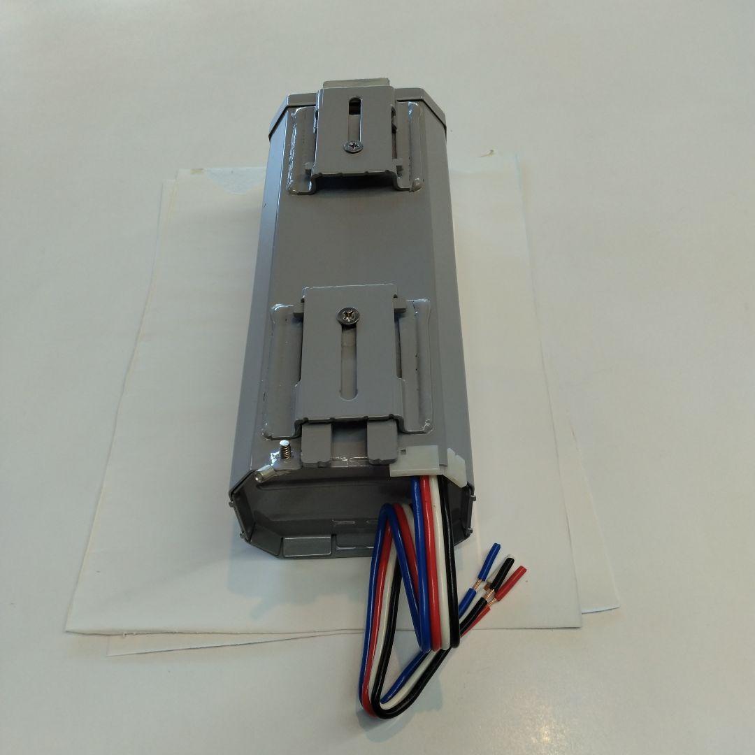 岩崎電気 水銀灯安定器 H4CC2A352（点灯試験で1度だけ使用）