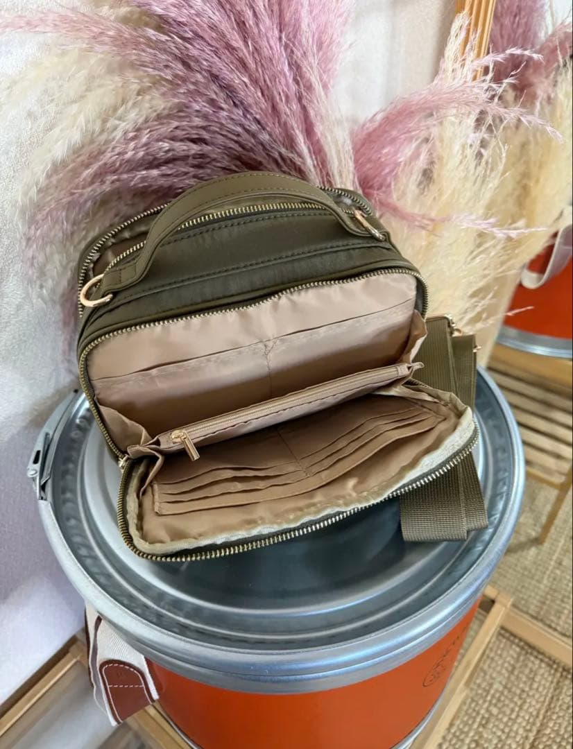 soleile ソレイル　カメラバッグ カーキ