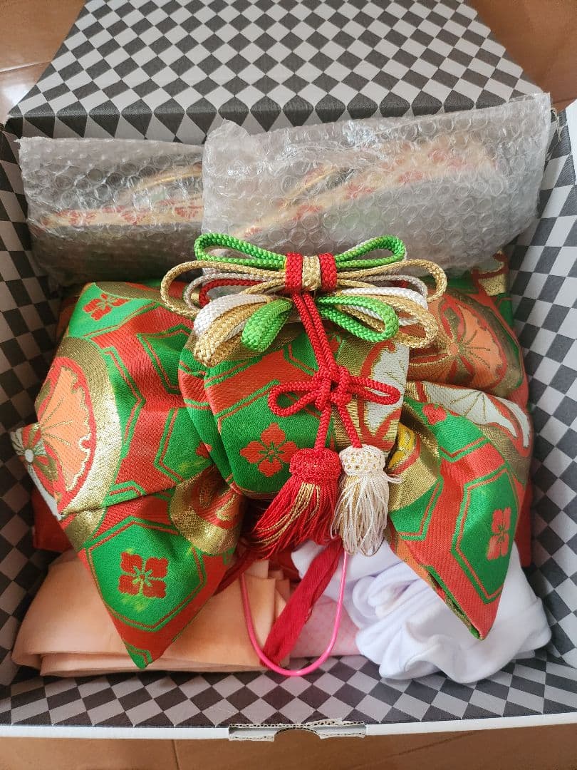 7歳着物6点セット 赤 花柄刺繍