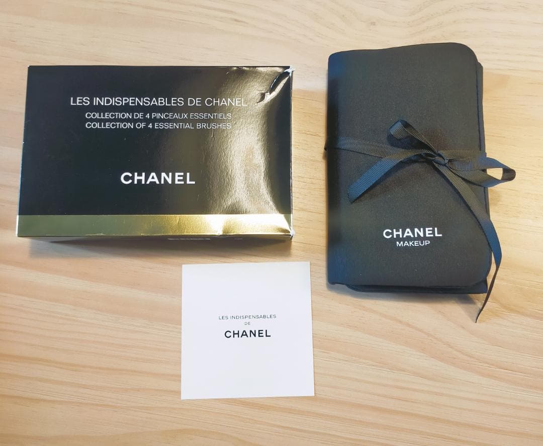 INDISPENSABLES DE CHANEL 2017メイクブラシセット
