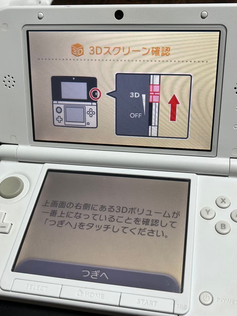 【美品】3DSLL ディズニーマジックキャッスル限定エディション ソフト付き