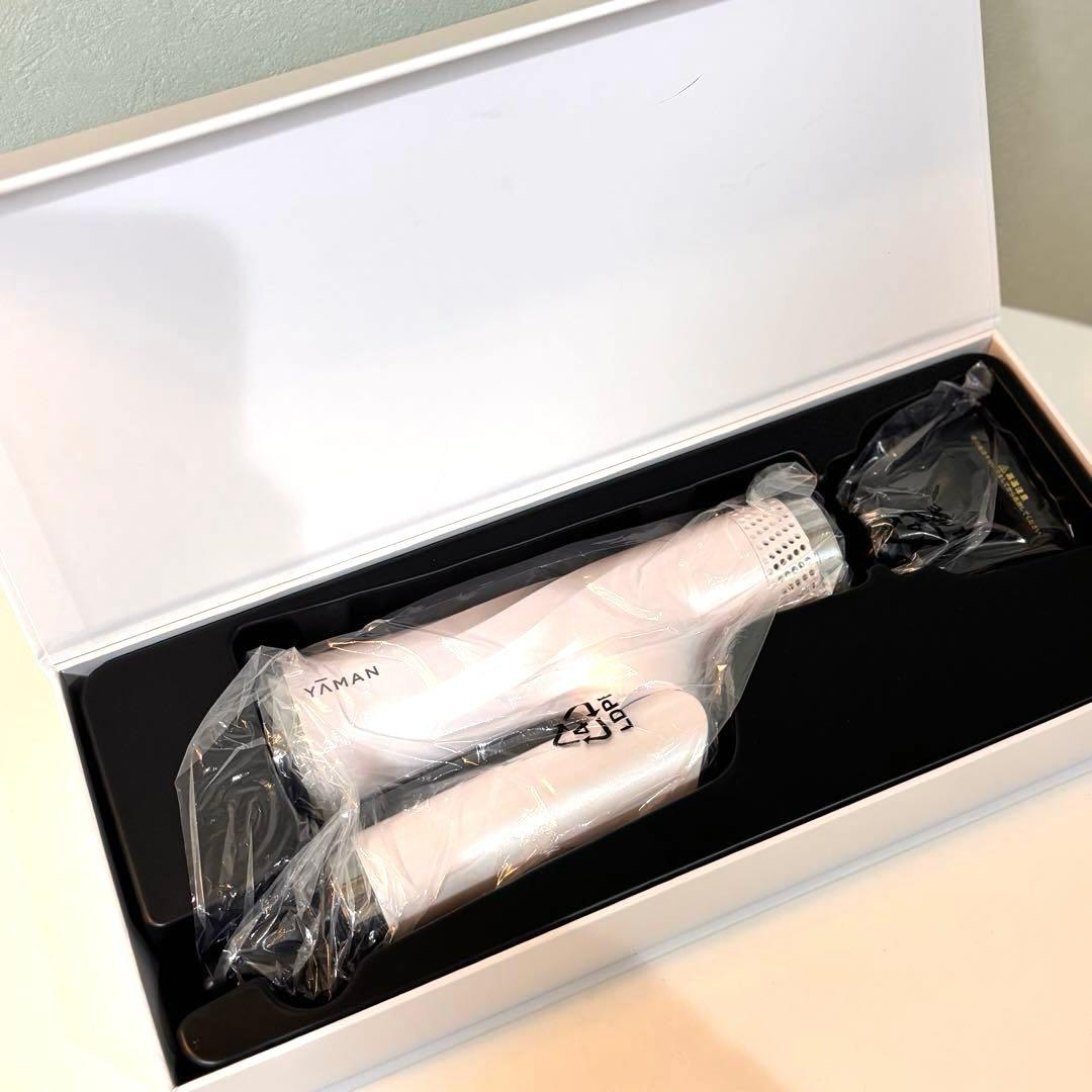 【新品未使用】YAMANリフトドライヤースマート艶髪ドライヤーコンパクトモデル