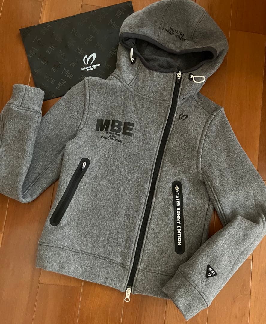 み*ゆ様 マスターバニー ジャケット パーカー 裏起毛 冬 グレー