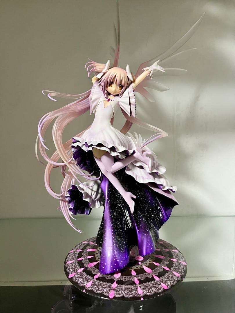 劇場版 魔法少女まどか☆マギカ アルティメットまどか 1/8 完成品