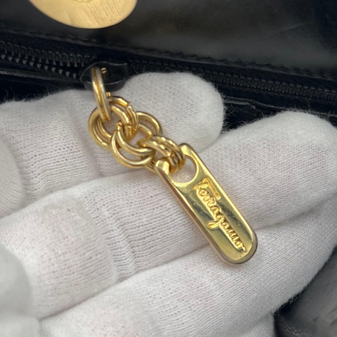 ✨美品✨Salvatore Ferragamo パーティバッグ　サークルハンドル