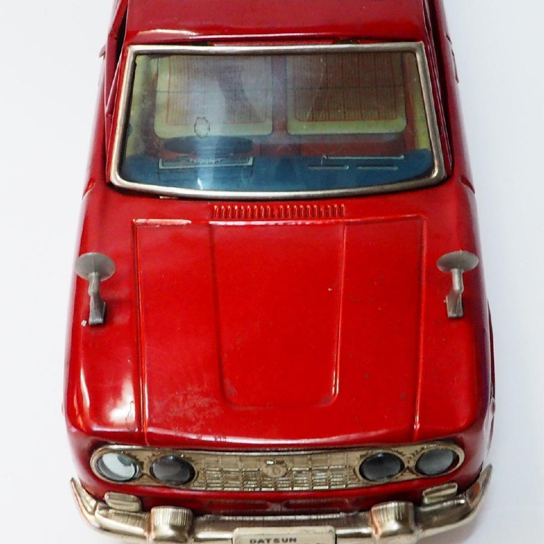 萬代屋【ダットサン ブルーバー赤モーターハイウェイ動作不良】ブリキ製ミニカー箱無