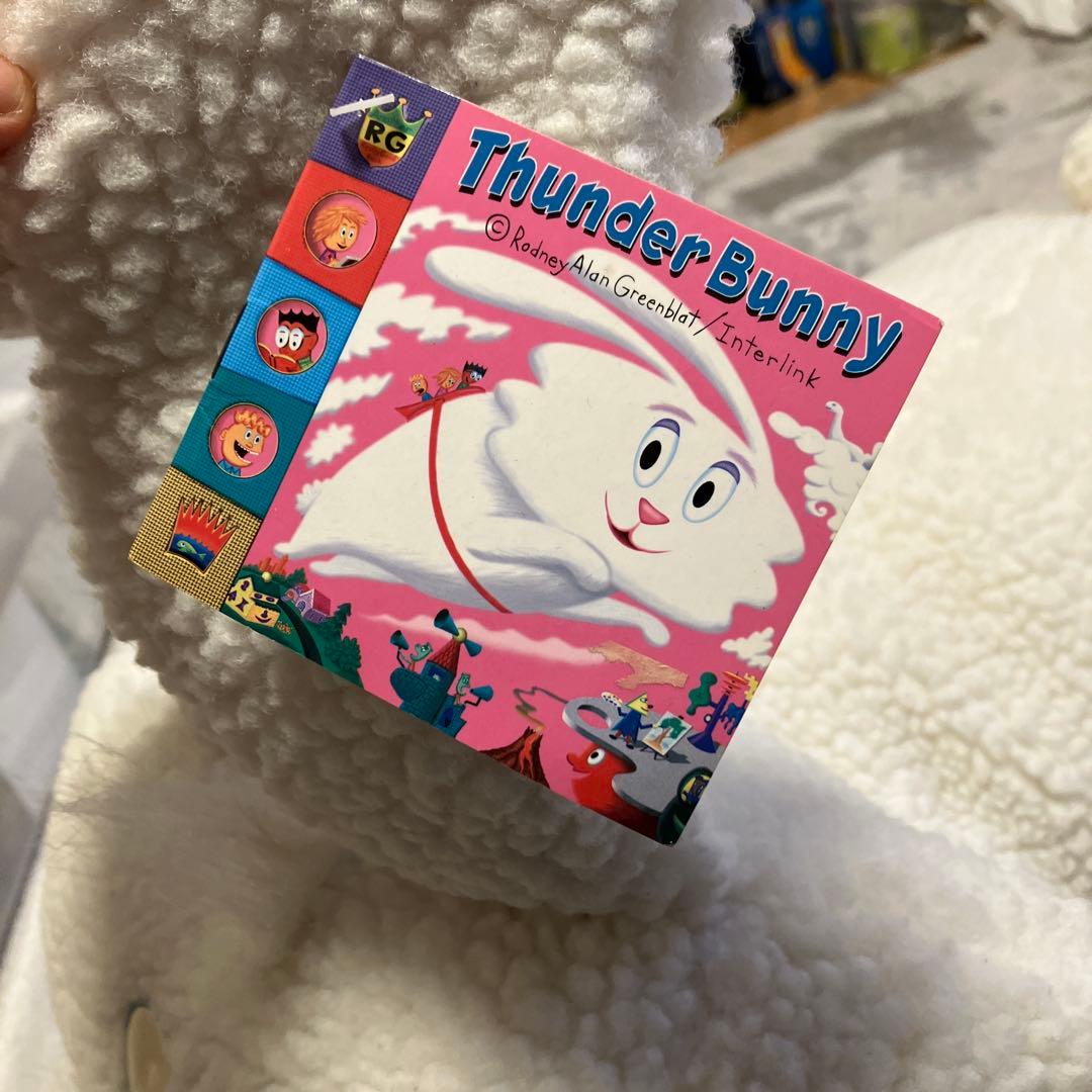 Thunder Bunny ぬいぐるみ　特大ＸＬ