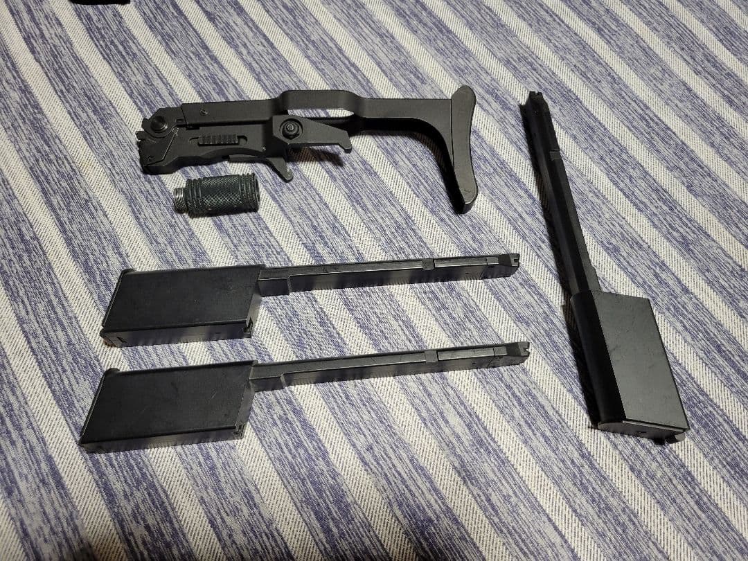 東京マルイ 電動ハンドガン　ベレッタ M93R