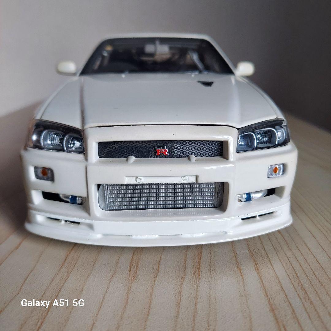 Tomtom1/18 日産スカイライン　GT-R R34 ホワイトミニカー